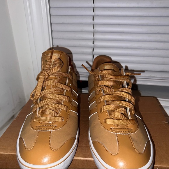 Adidas Samoa - Picture 4 of 5